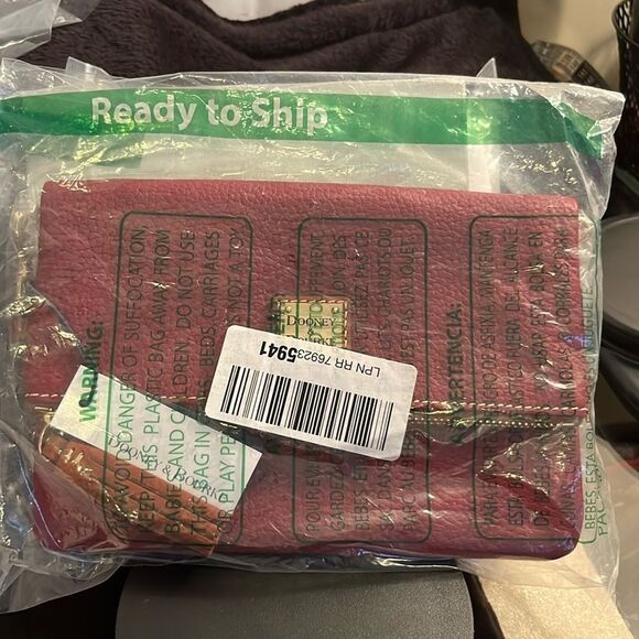 DOONEY & BOURKE PEBBLE GRAIN LEATHER FOLDOVER ZIP CROSSBODY NWT - Picture 12 of 16